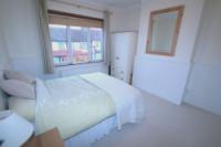 Mid-Terrace House, 3 bedrooms, Freehold