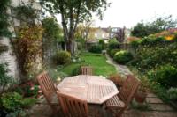 Mid-Terrace House, 3 bedrooms, Freehold