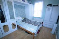 Semi-Detached House, 5 bedrooms, Freehold