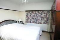 Bungalow, 5 bedrooms, Freehold