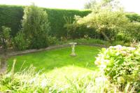 Bungalow, 5 bedrooms, Freehold
