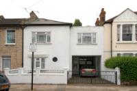End-of-Terrace House, 5 bedrooms, Freehold