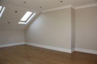 Mid-Terrace House, 4 bedrooms, Freehold