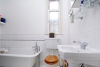 Mid-Terrace House, 3 bedrooms, Freehold