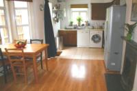 Mid-Terrace House, 3 bedrooms, Freehold