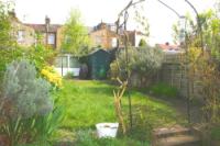 Mid-Terrace House, 3 bedrooms, Freehold