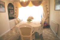 Mid-Terrace House, 3 bedrooms, Freehold