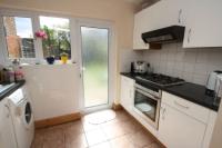 Mid-Terrace House, 3 bedrooms, Freehold