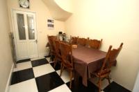 Mid-Terrace House, 5 bedrooms, Freehold