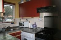 Mid-Terrace House, 2 bedrooms, Freehold