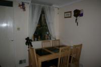 Mid-Terrace House, 2 bedrooms, Freehold