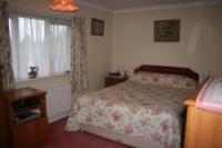 Mid-Terrace House, 3 bedrooms, Freehold