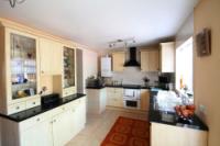 End-of-Terrace House, 3 bedrooms, Freehold