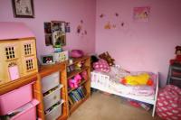 End-of-Terrace House, 3 bedrooms, Freehold