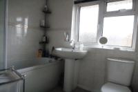 Semi-Detached House, 3 bedrooms, Freehold