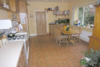 Semi-Detached House, 5 bedrooms, Freehold