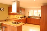 Semi-Detached House, 3 bedrooms, Freehold