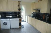 Semi-Detached House, 4 bedrooms, Freehold