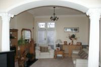 Mid-Terrace House, 4 bedrooms, Freehold
