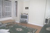 Mid-Terrace House, 3 bedrooms, Freehold