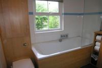 Mid-Terrace House, 4 bedrooms, Freehold