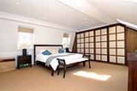 Semi-Detached House, 5 bedrooms, Freehold