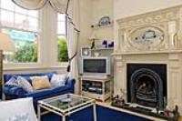 Semi-Detached House, 5 bedrooms, Freehold