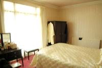 Semi-Detached House, 4 bedrooms, Freehold