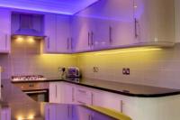 Mid-Terrace House, 4 bedrooms, Freehold