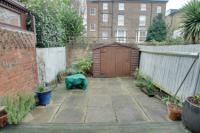 Mid-Terrace House, 3 bedrooms, Freehold