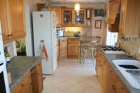 Semi-Detached House, 4 bedrooms, Freehold