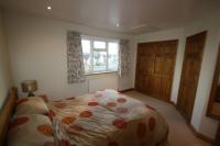 Semi-Detached House, 4 bedrooms, Freehold