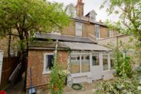 Semi-Detached House, 6 bedrooms, Freehold
