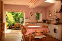 Semi-Detached House, 3 bedrooms, Freehold