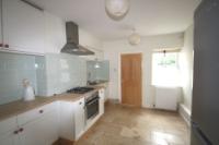 Mid-Terrace House, 2 bedrooms, Freehold