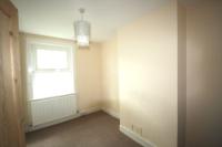 Mid-Terrace House, 2 bedrooms, Freehold