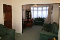 Mid-Terrace House, 4 bedrooms, Freehold
