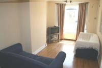 Mid-Terrace House, 3 bedrooms, Freehold