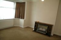 Mid-Terrace House, 3 bedrooms, Freehold
