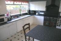 End-of-Terrace House, 5 bedrooms, Freehold