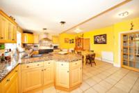 Semi-Detached House, 5 bedrooms, Freehold