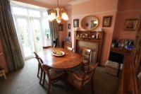 Semi-Detached House, 3 bedrooms, Freehold