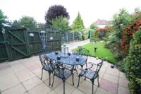 Semi-Detached House, 3 bedrooms, Freehold