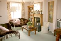 Mid-Terrace House, 2 bedrooms, Freehold