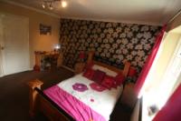 Semi-Detached House, 3 bedrooms, Freehold