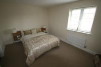 Mid-Terrace House, 4 bedrooms, Freehold