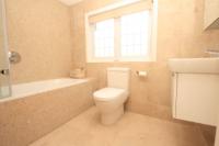 Detached House, 4 bedrooms, Freehold