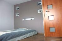 Mid-Terrace House, 3 bedrooms, Freehold