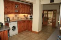 Semi-Detached House, 4 bedrooms, Freehold