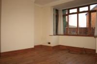 Semi-Detached House, 5 bedrooms, Freehold